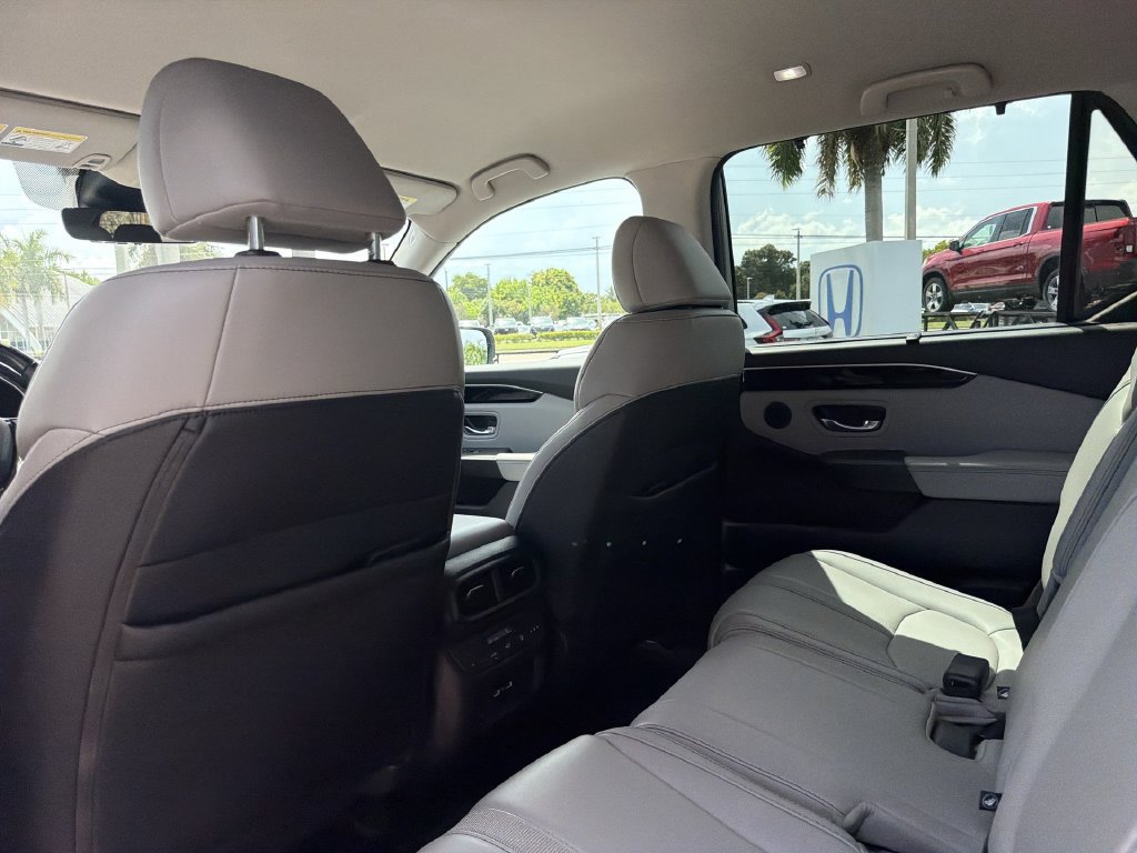 Certified 2023 Honda Pilot EX-L image 21