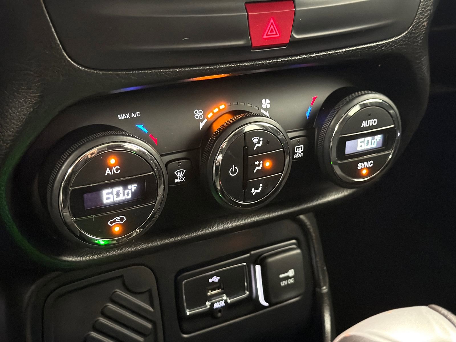 Used 2017 Jeep Renegade Altitude image 26