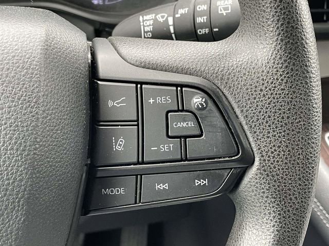 Used 2022 Toyota Sienna LE image 21