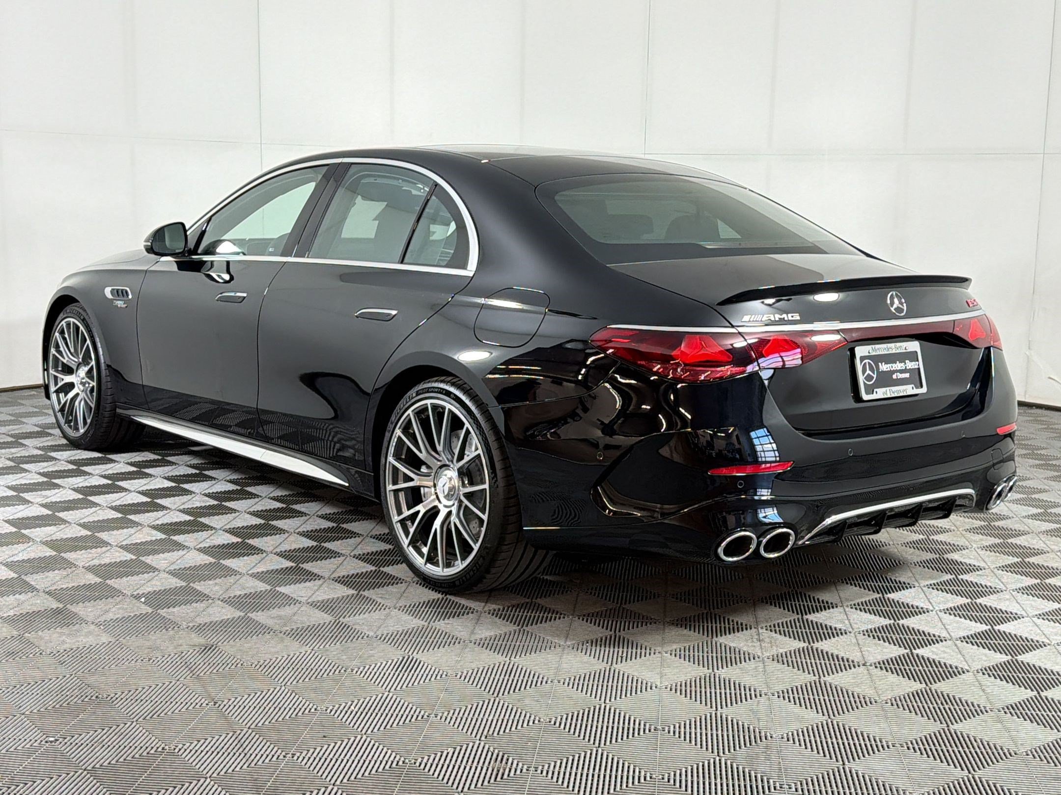 New 2026 Mercedes-Benz E 53 AMG e 4MATIC Sedan image 3
