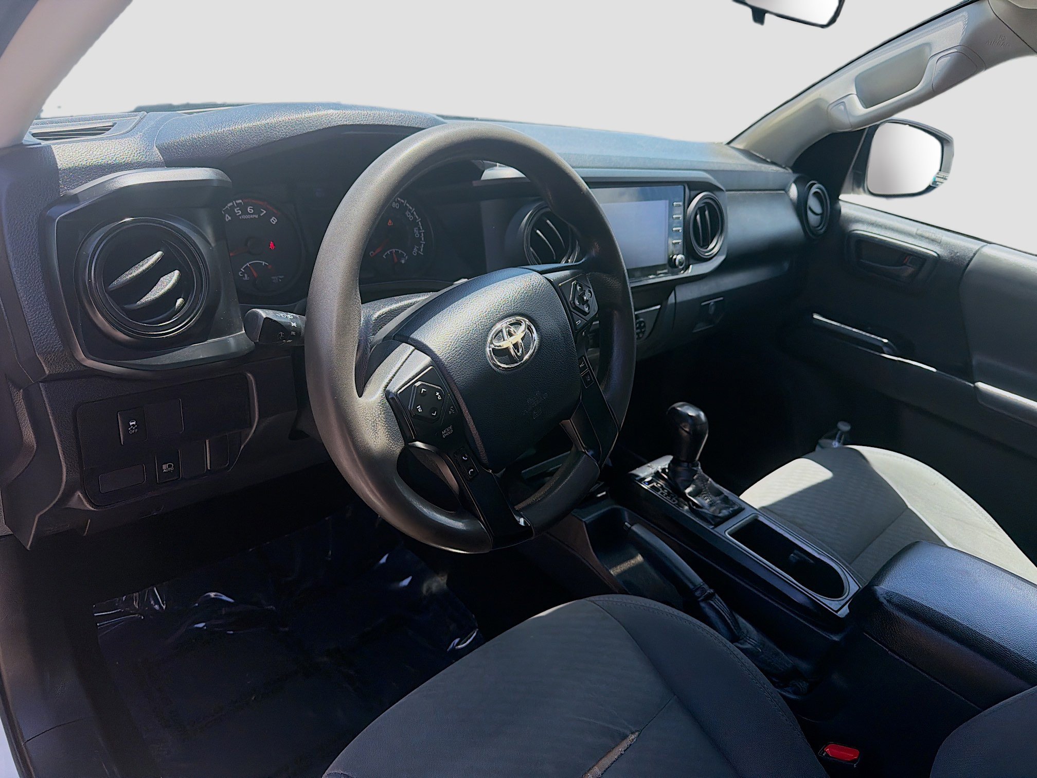 Used 2020 Toyota Tacoma SR RWD image 9