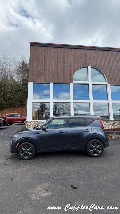 Used 2020 Kia Soul EX FWD image 26