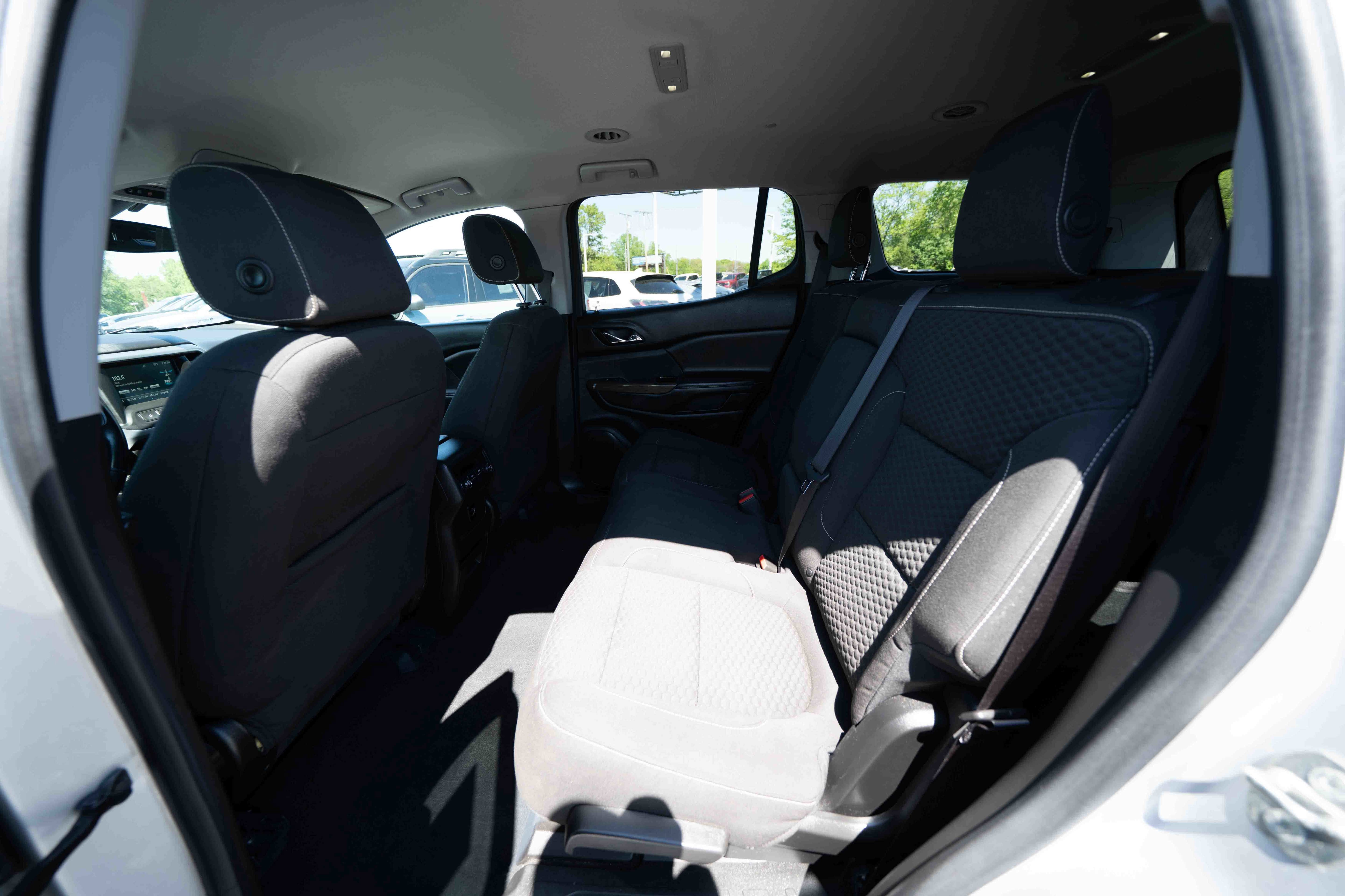 Used 2017 GMC Acadia SLE w/ LPO, Floor Liner Package FWD image 23