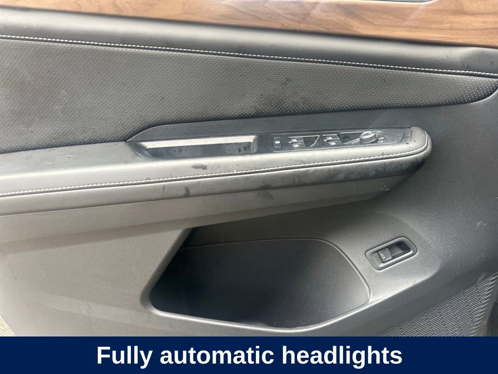 Used 2024 Volkswagen Atlas SE image 14