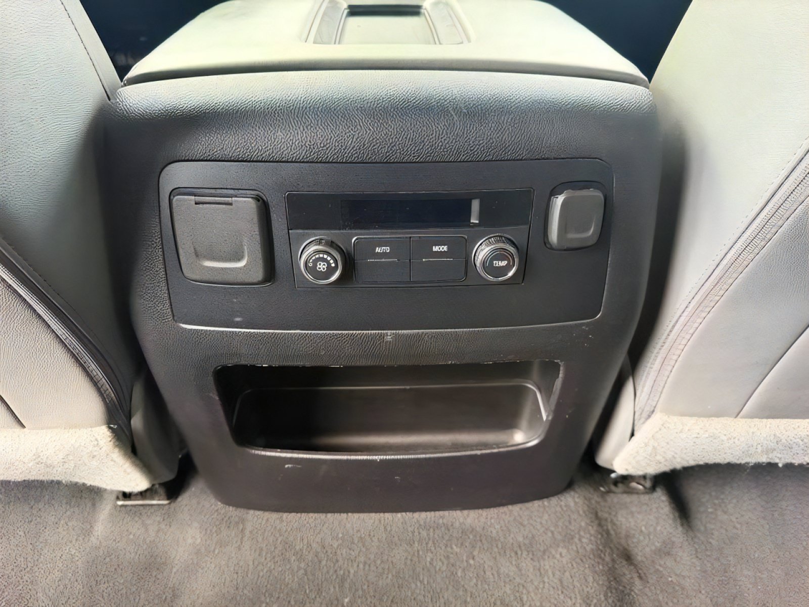 Used 2019 Chevrolet Tahoe LT AWD/4WD image 19