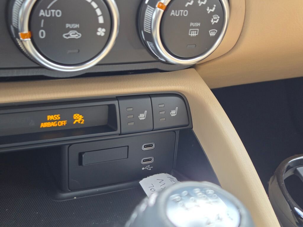 New 2026 MAZDA MX-5 Miata RF Grand Touring image 18