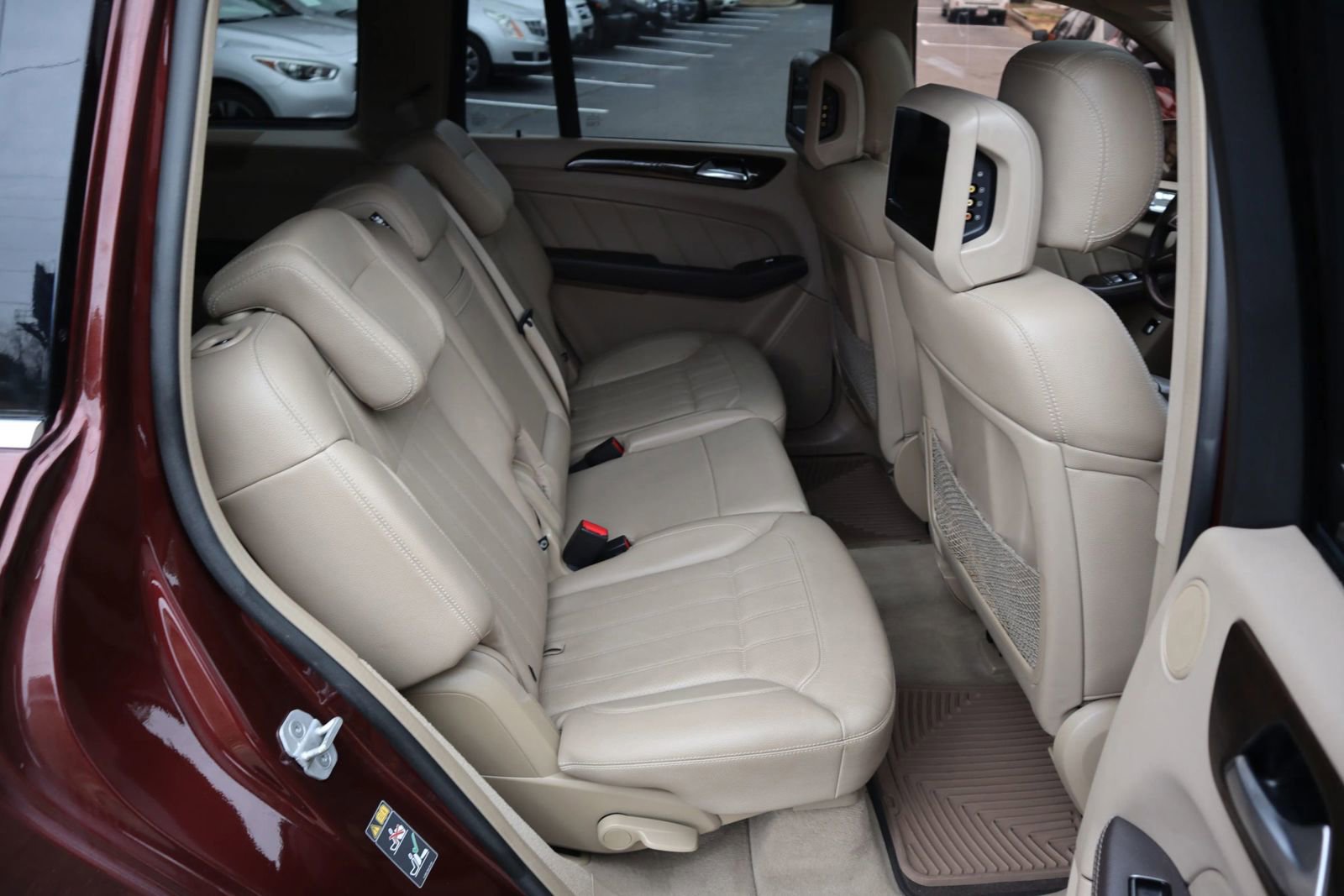 Used 2015 Mercedes-Benz GL 320 BlueTEC 4MATIC w/ Premium I Package image 17