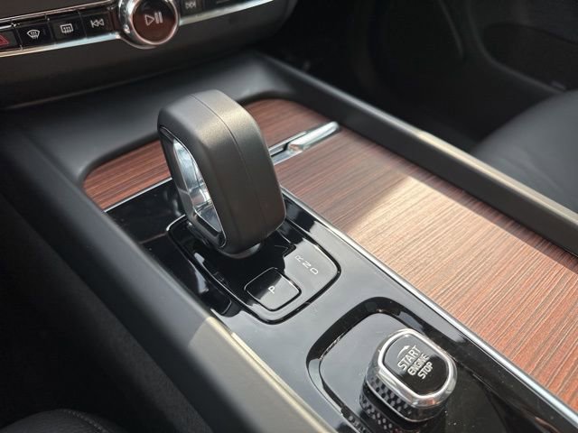 Certified 2023 Volvo XC60 B5 Plus w/ Climate Package AWD/4WD image 20