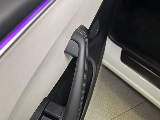 Used 2024 Tesla Model 3 Performance image 40
