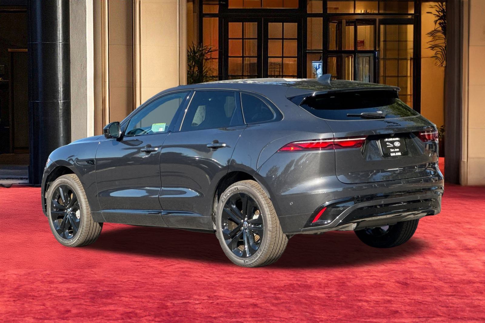 New 2026 Jaguar F-PACE R-Dynamic S image 4