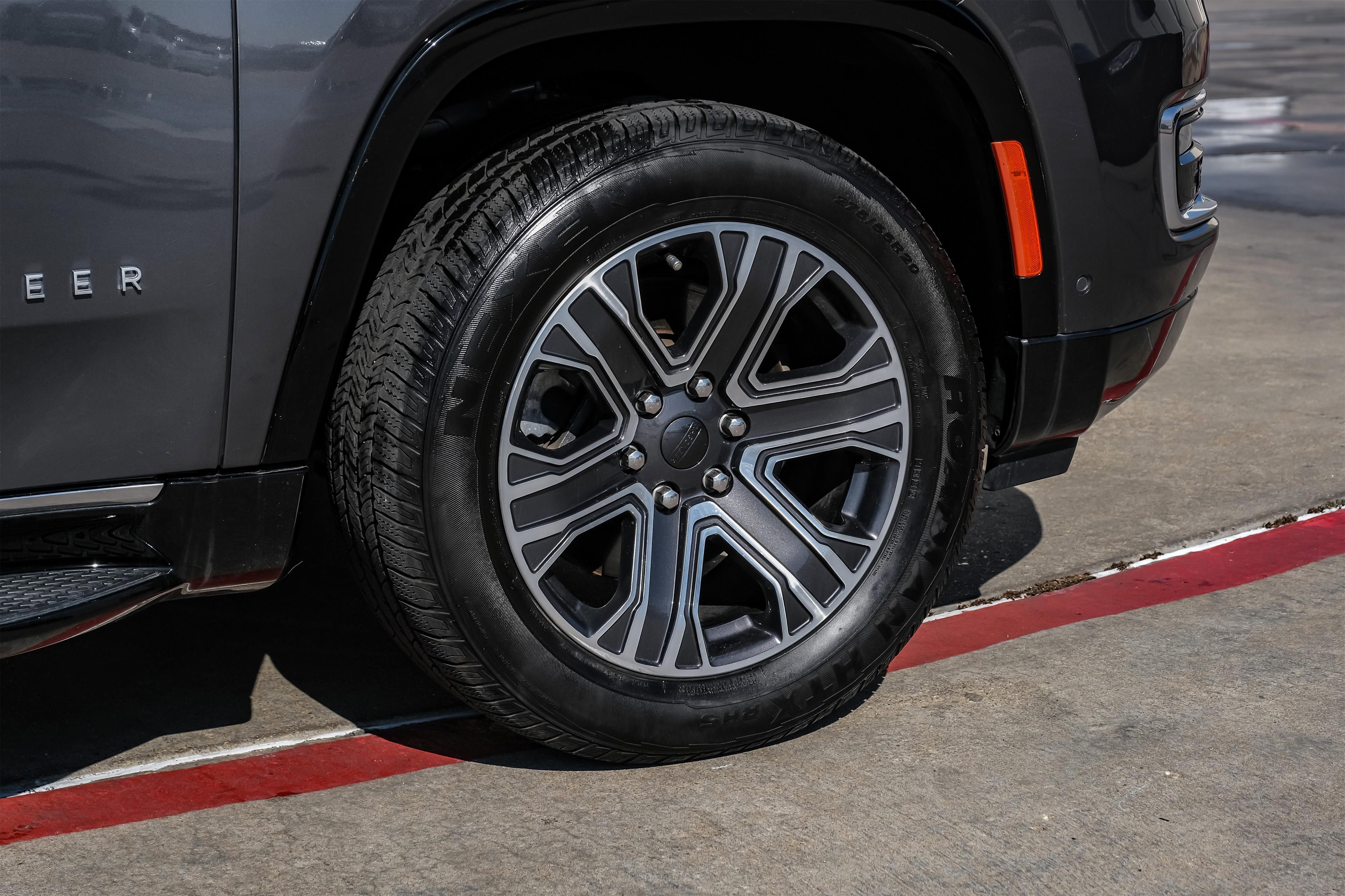 Used 2022 Jeep Wagoneer Series III w/ Convenience Group I image 58