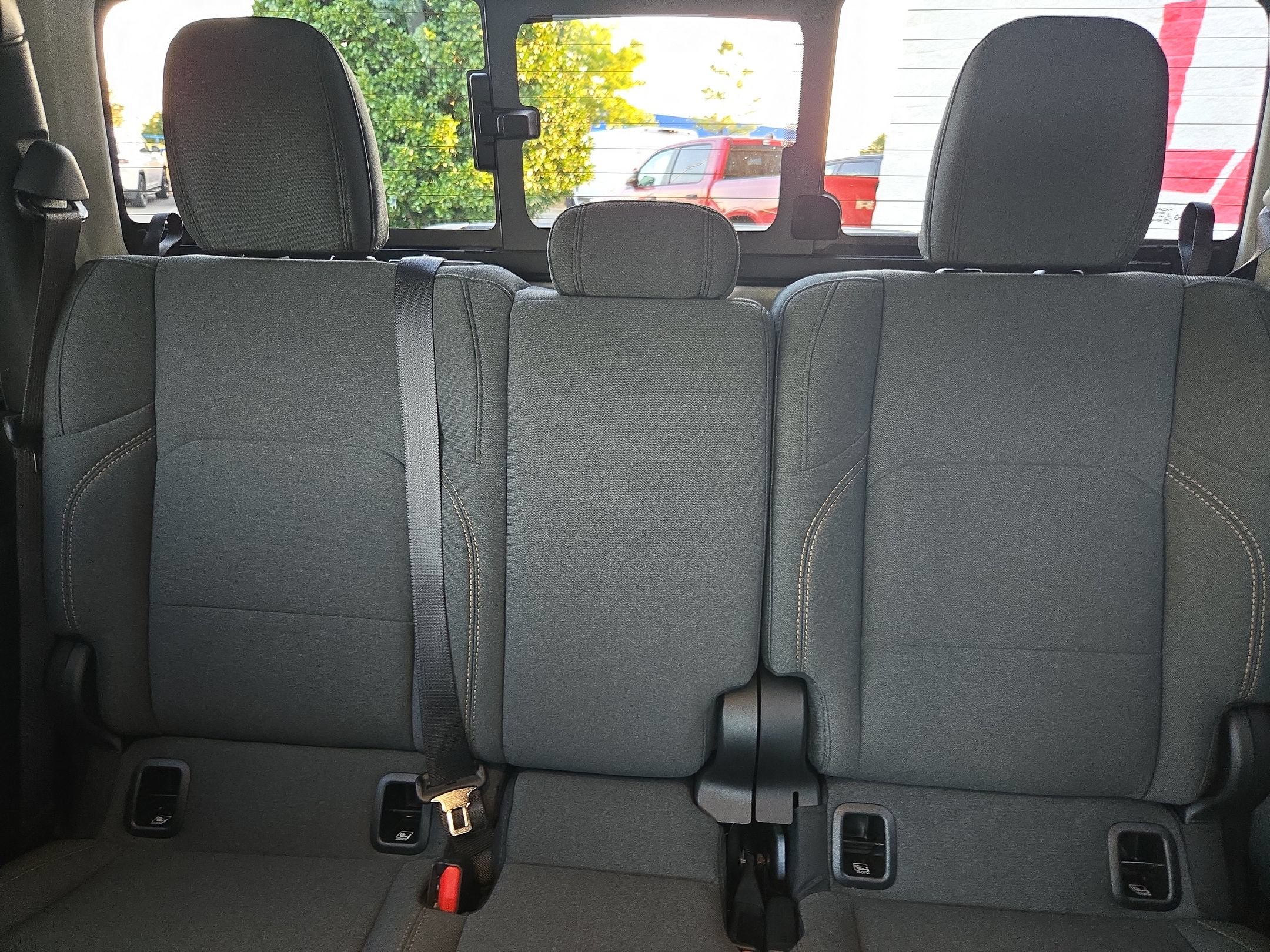 Used 2025 Jeep Gladiator Sport AWD/4WD image 33