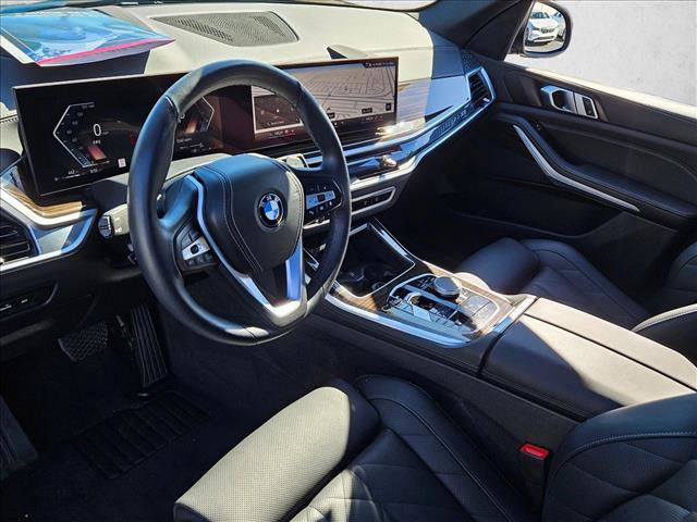 Used 2025 BMW X5 xDrive40i w/ Parking Assistance Package image 10