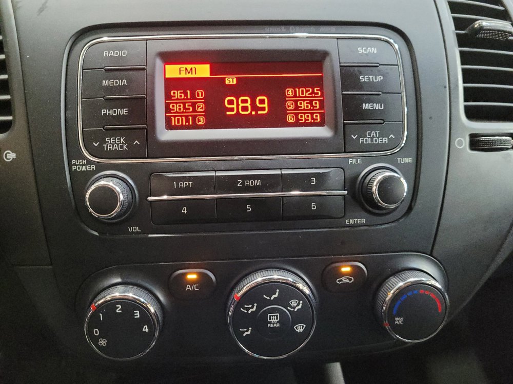 Used 2016 Kia Forte LX FWD image 25