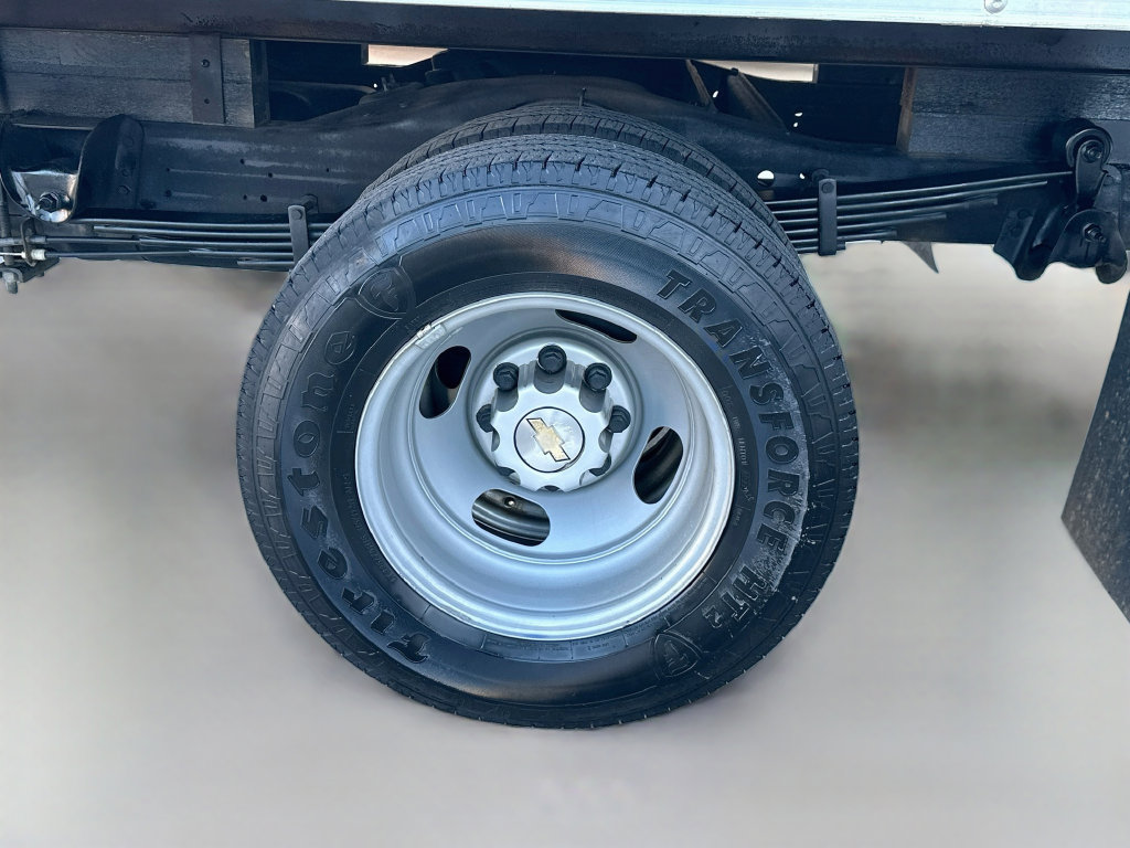 Used 2020 Chevrolet Express 3500 w/ Power Convenience Package RWD image 34