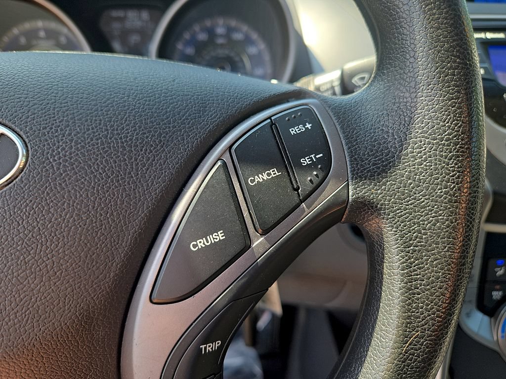 Used 2013 Hyundai Elantra GLS w/ Preferred Pkg FWD image 25