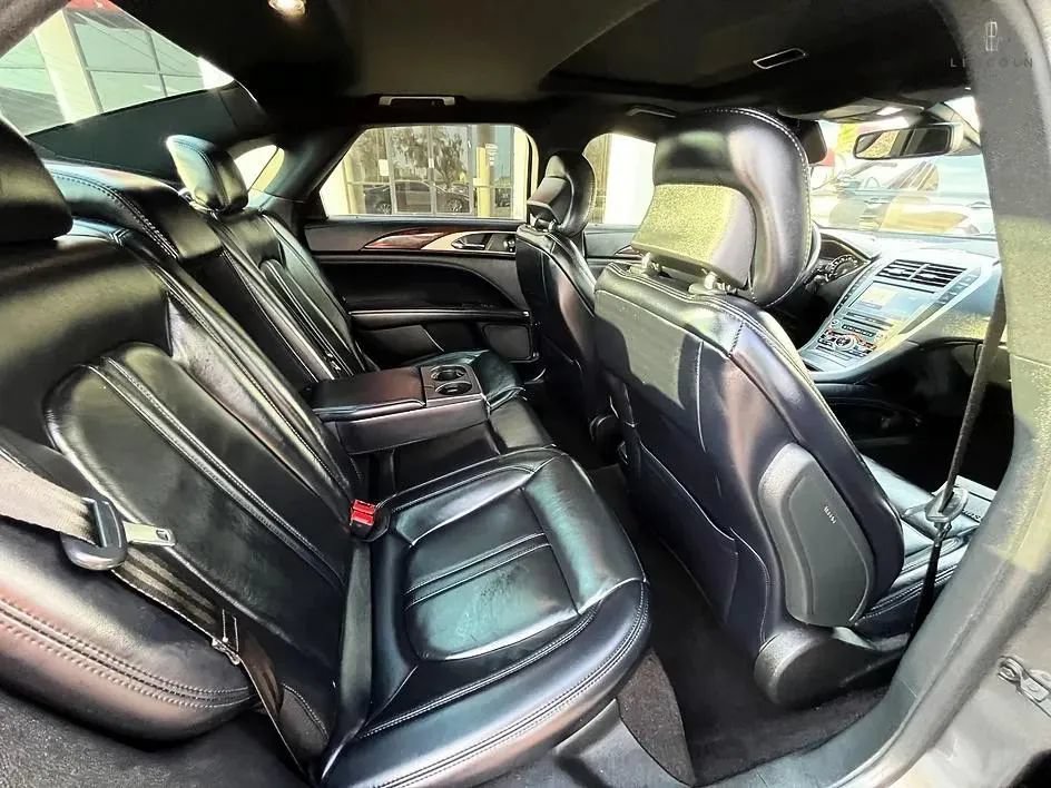 Used 2019 Lincoln MKZ Reserve w/ Reserve Plus Package FWD image 15