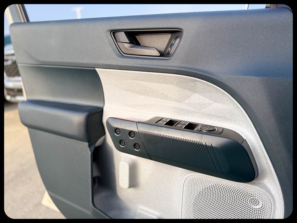 Used 2024 Ford Maverick XLT image 29