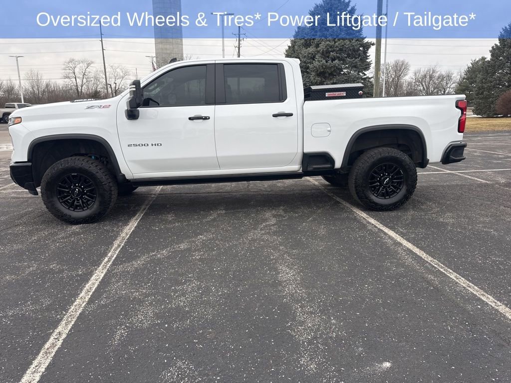 Used 2025 Chevrolet Silverado 2500 ZR2 w/ Technology Package image 6