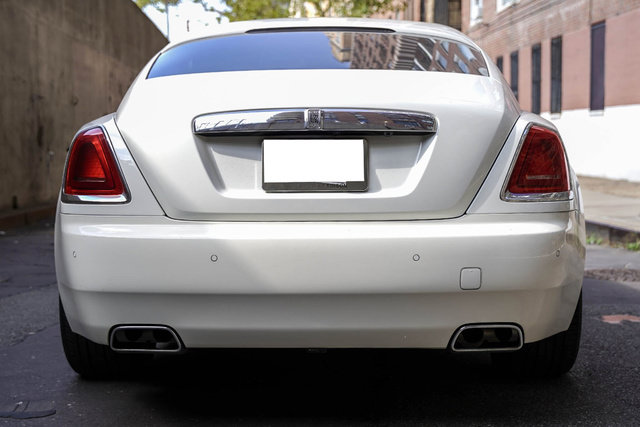 Used 2017 Rolls-Royce Wraith RWD image 5