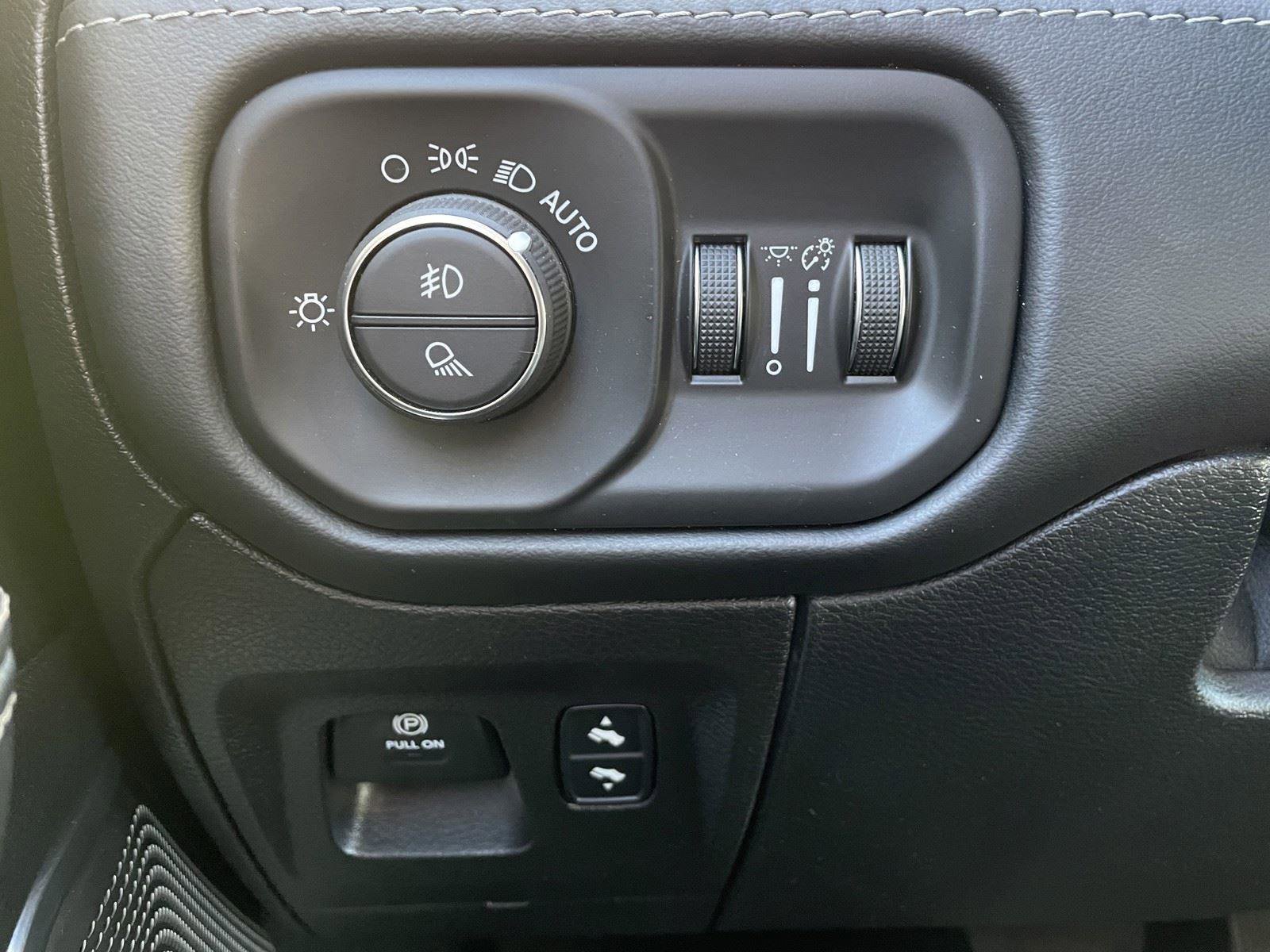 Used 2021 RAM 1500 Limited w/ Night Edition image 31