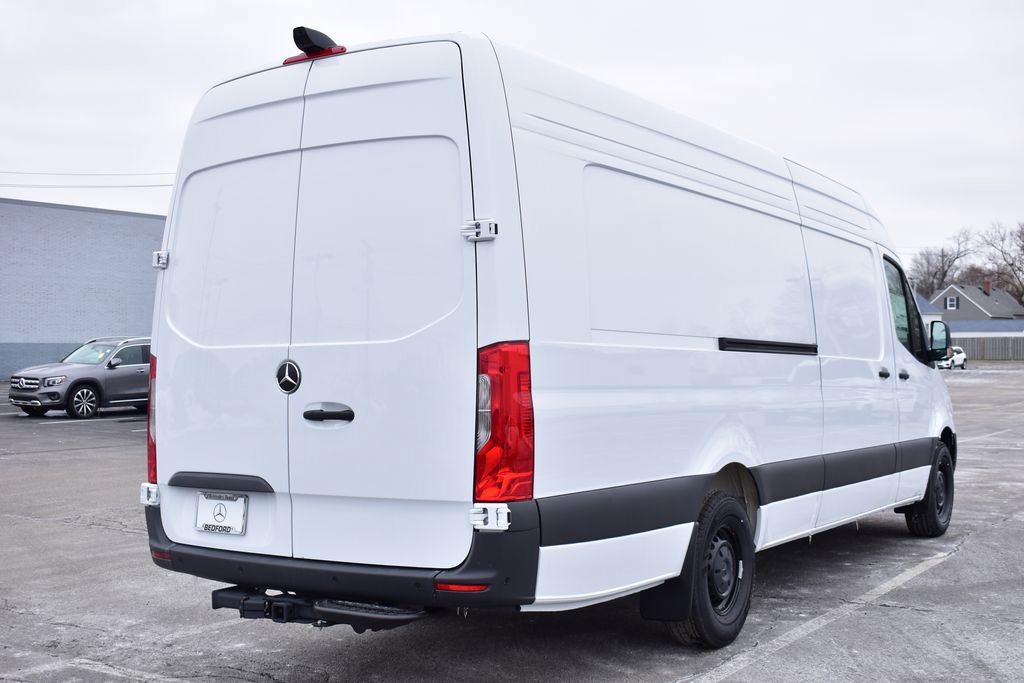 Certified 2025 Mercedes-Benz Sprinter 2500 image 5