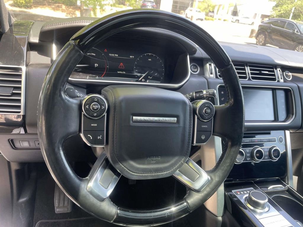 Used 2016 Land Rover Range Rover HSE image 15