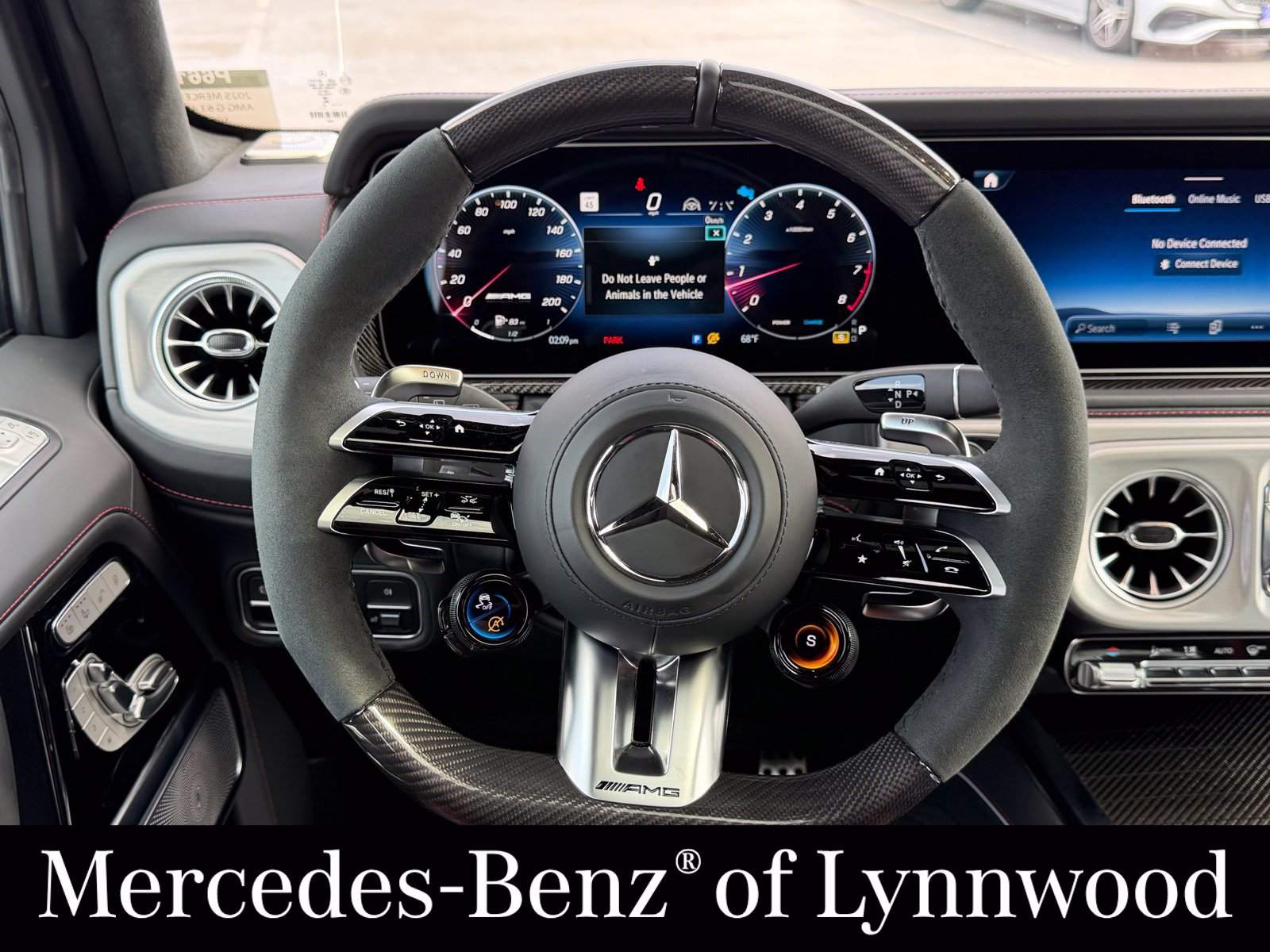 Used 2025 Mercedes-Benz G 63 AMG 4MATIC image 24