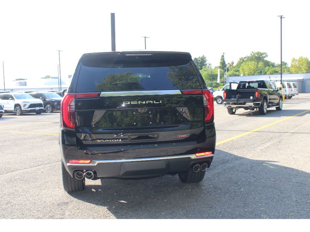 New 2026 GMC Yukon Denali w/ Denali Reserve Package image 8