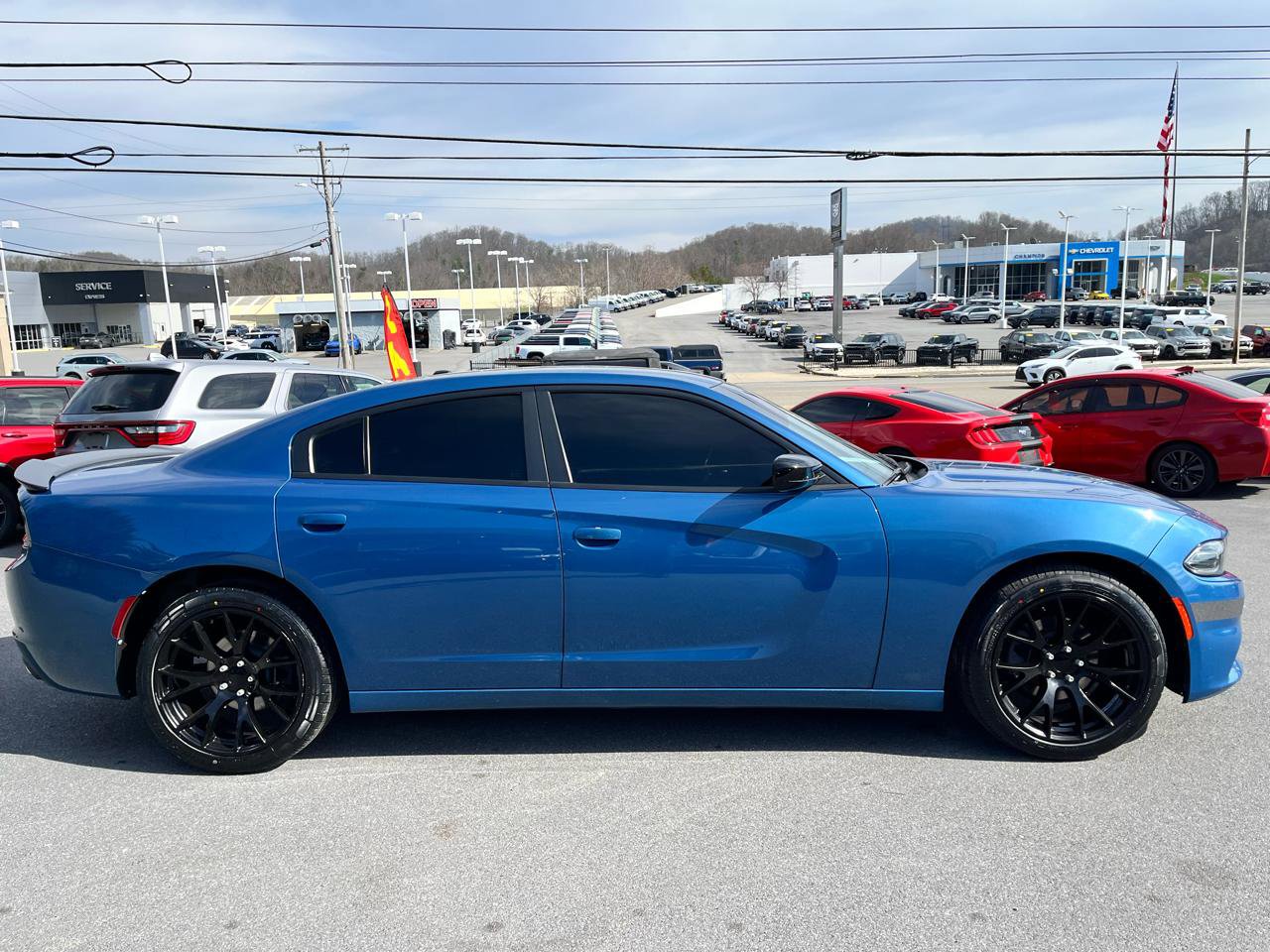 Used 2020 Dodge Charger SXT w/ Blacktop Package image 4