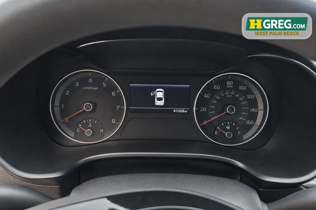 Used 2022 Kia Forte LXS w/ LXS Technology Package FWD image 14