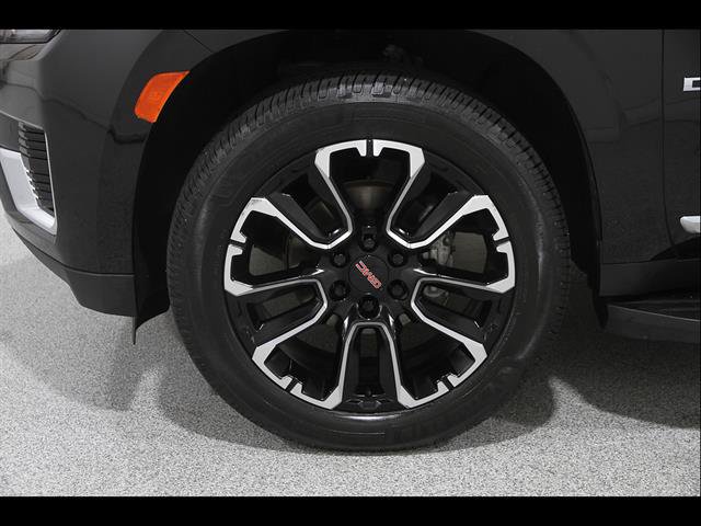 Used 2022 GMC Yukon Denali AWD/4WD image 25