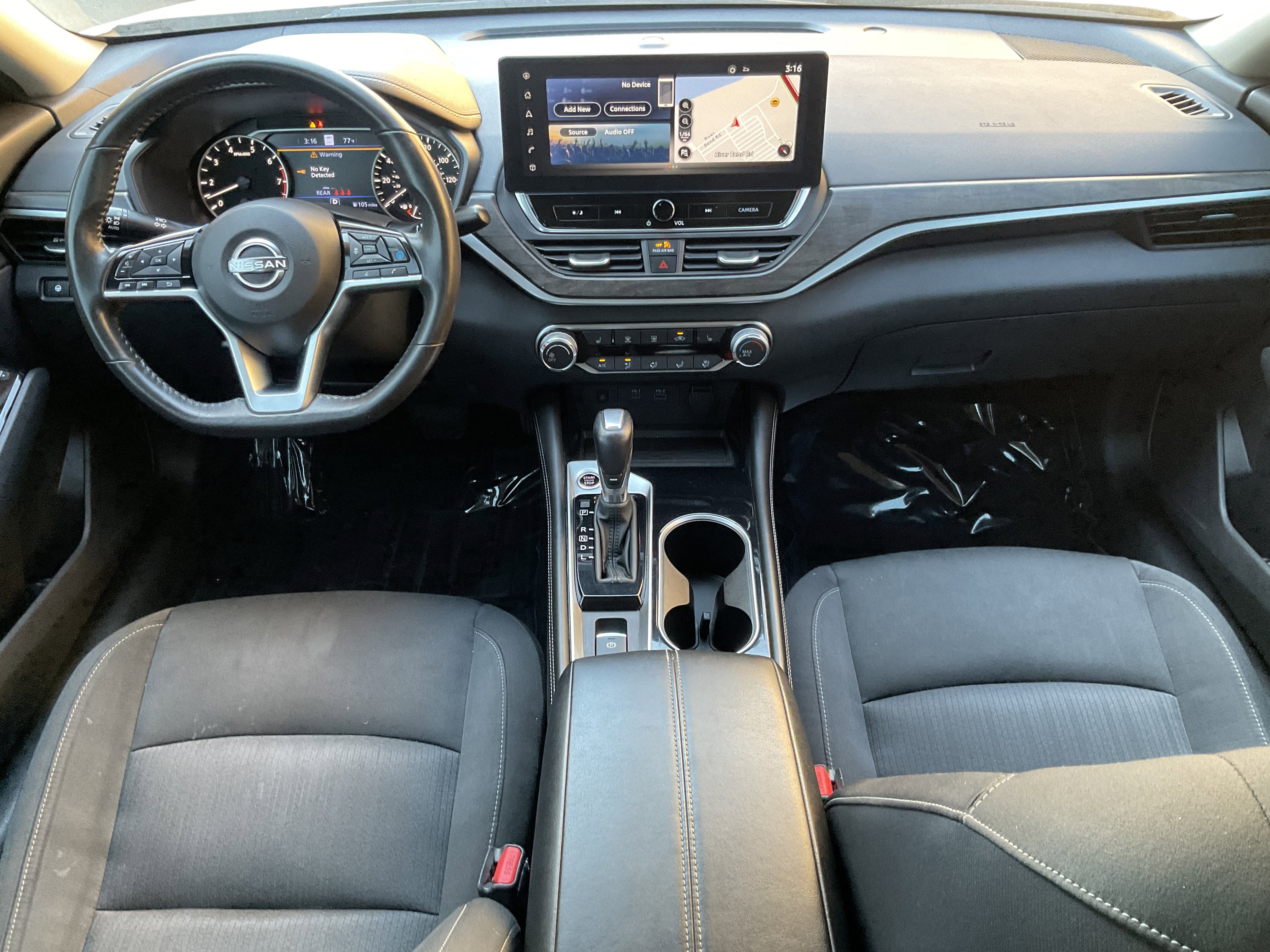 Used 2023 Nissan Altima 2.5 SV w/ SV Premium Package image 22