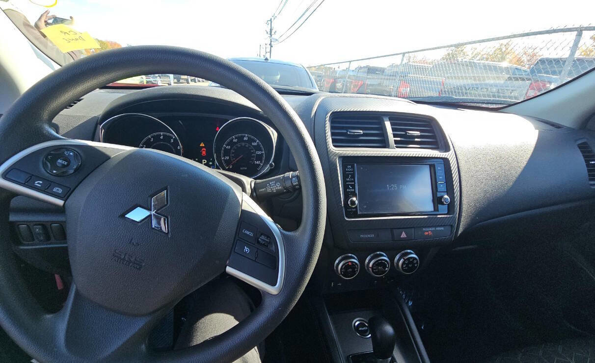 Used 2024 Mitsubishi Outlander Sport AWD image 27