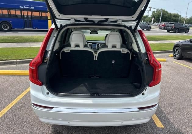 Used 2023 Volvo XC90 B6 Plus AWD/4WD image 5