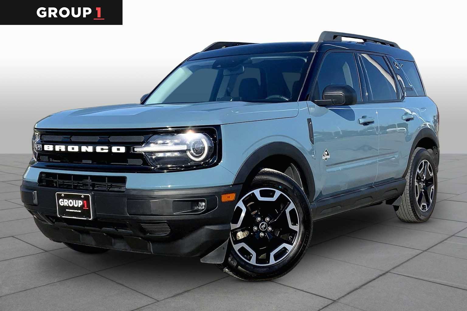 Used 2023 Ford Bronco Sport Outer Banks w/ Tech Package AWD/4WD image 1
