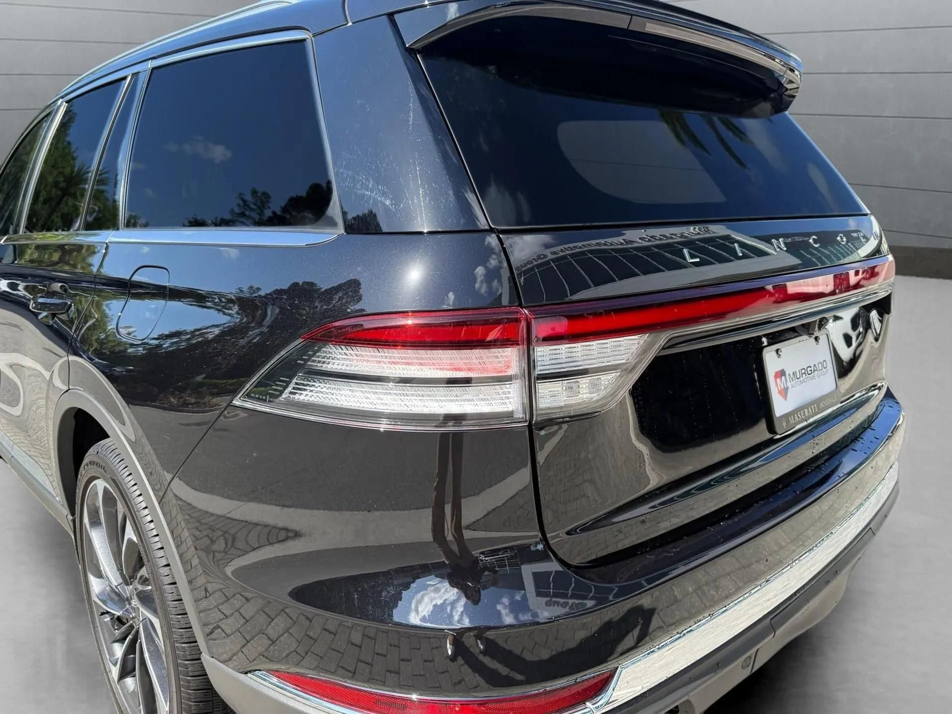 Used 2025 Lincoln Aviator Reserve w/ Illumination Package image 12