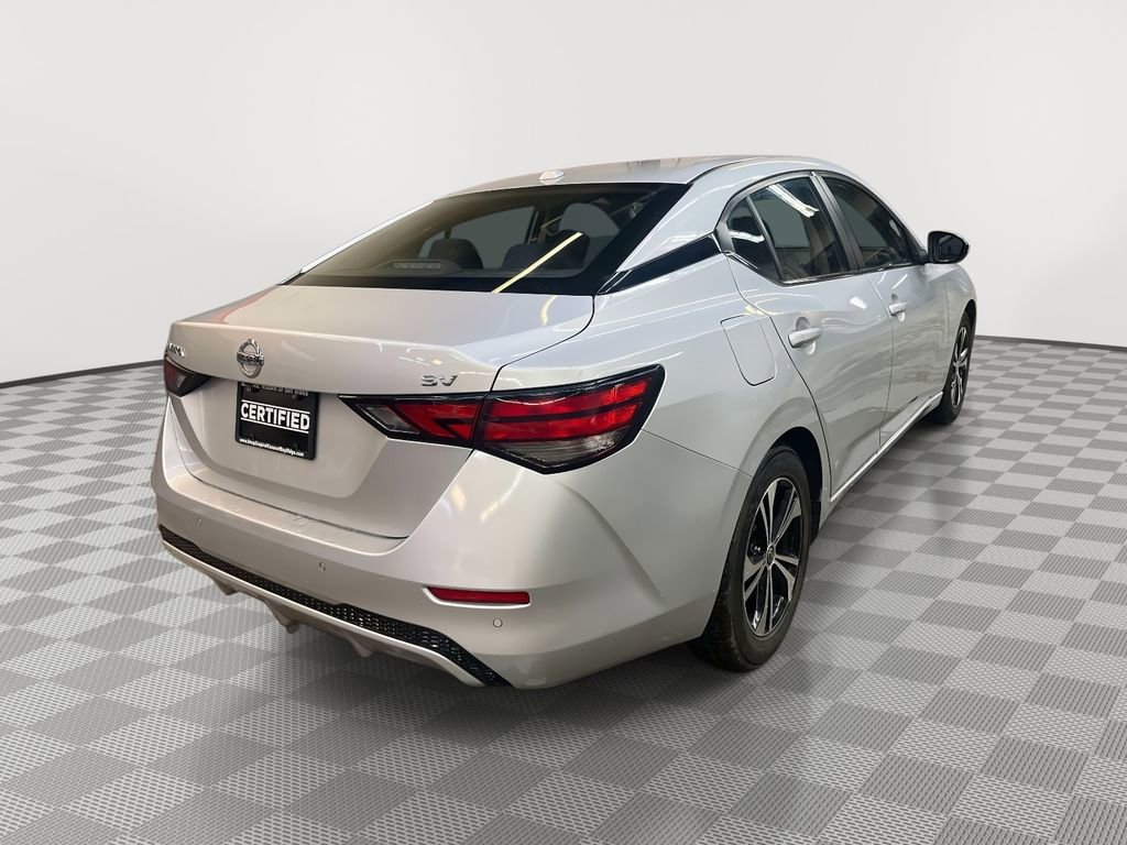 Used 2022 Nissan Sentra SV image 3