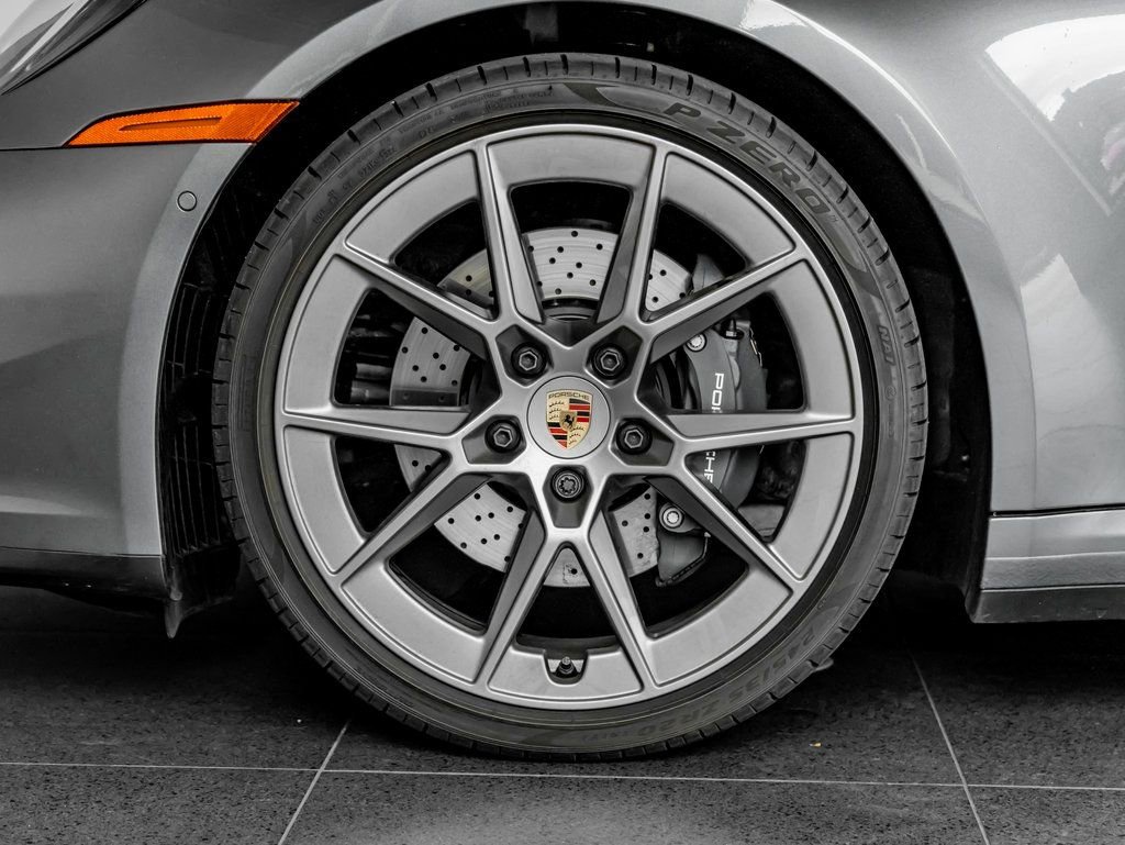 Certified 2025 Porsche 911 Carrera image 11