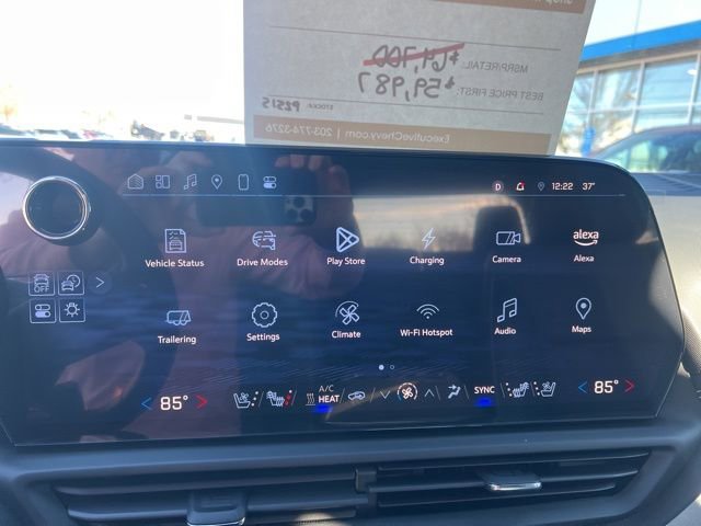 Used 2025 Chevrolet Silverado EV LT image 22