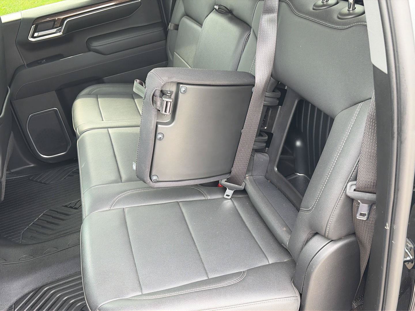 Used 2022 Chevrolet Silverado 1500 LT Trail Boss w/ LT Trail Boss Premium Package AWD/4WD image 13