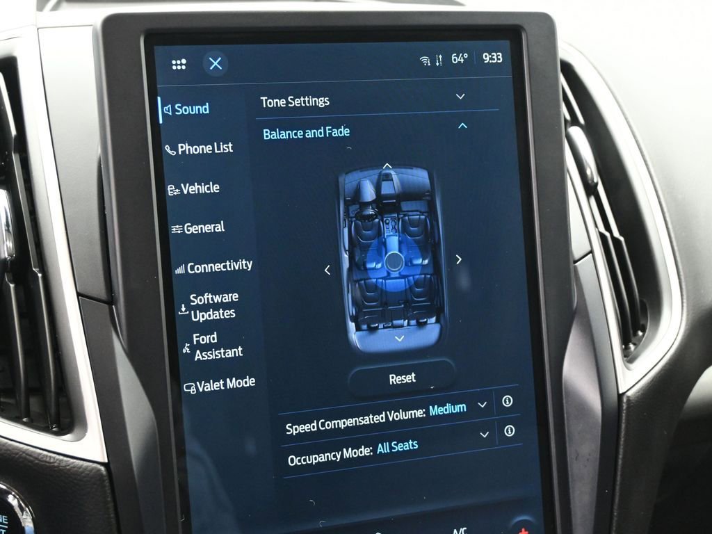 Certified 2022 Ford Edge SE w/ Black Appearance Package image 14