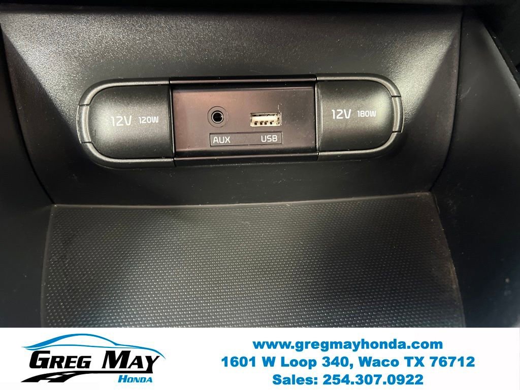 Used 2017 Kia Soul + FWD image 24