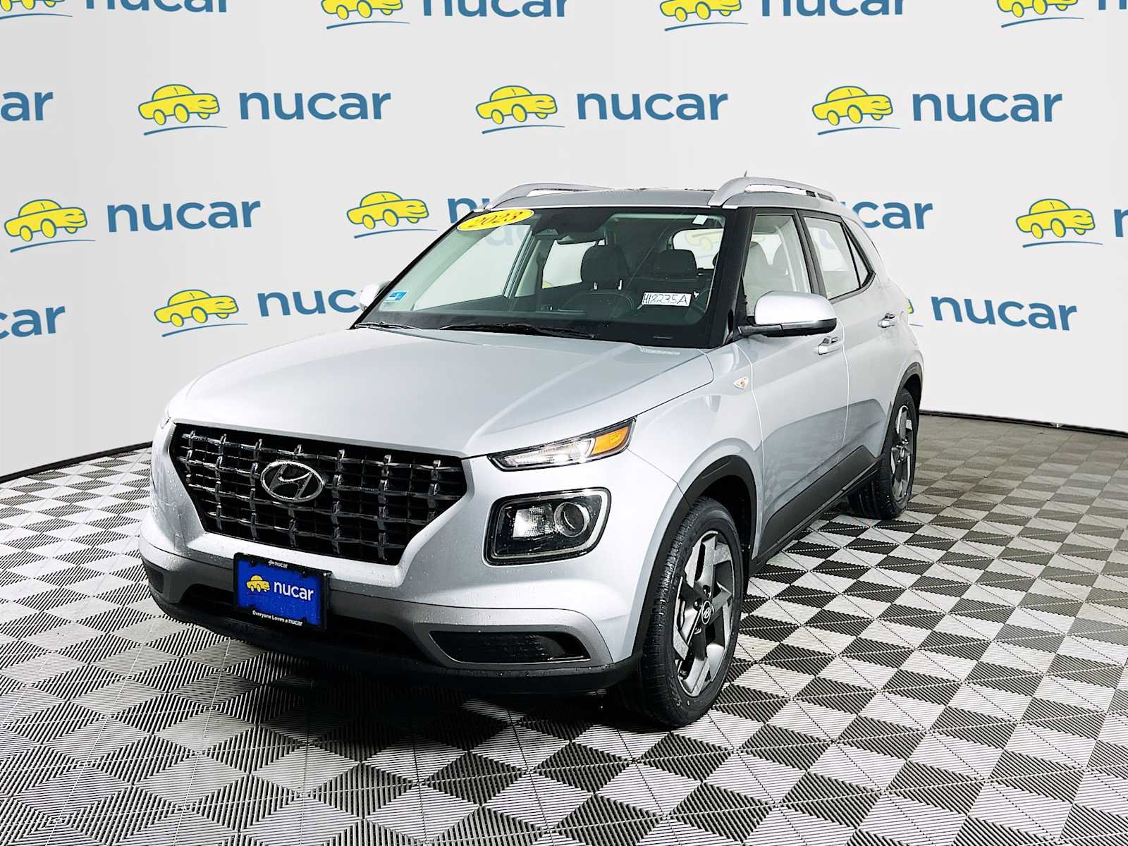 Certified 2023 Hyundai Venue SEL image 3