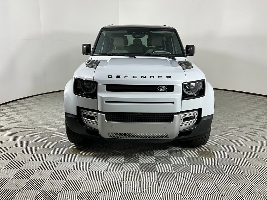 Certified 2023 Land Rover Defender 90 SE image 7