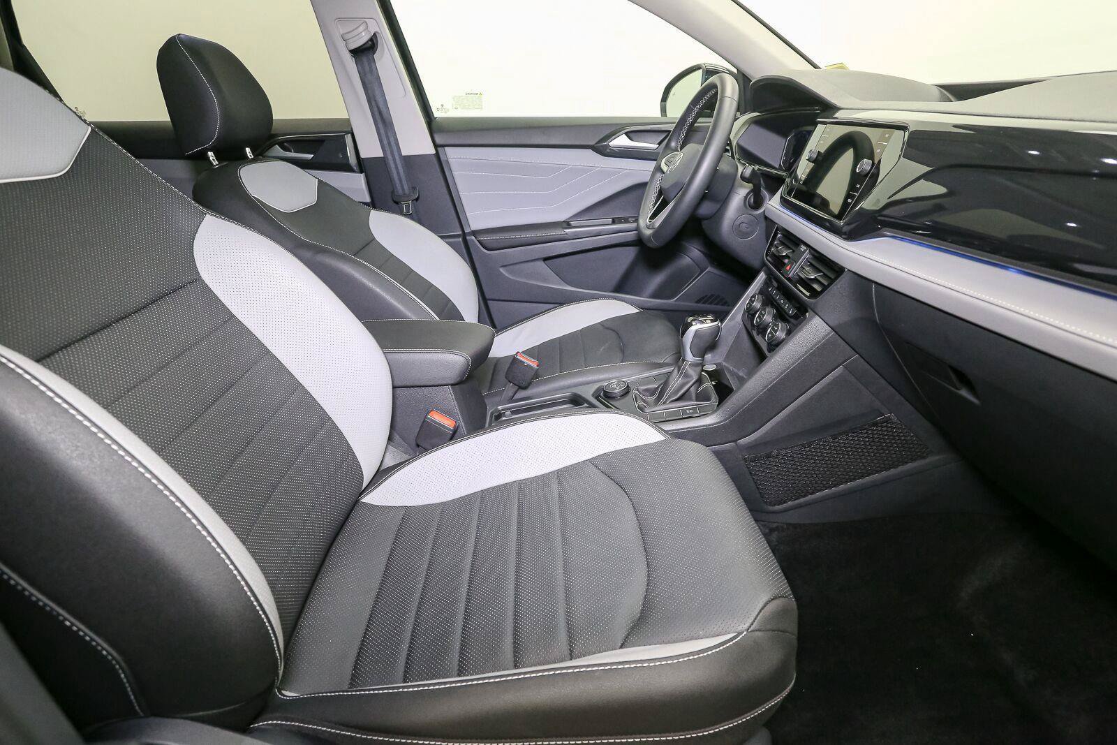 Certified 2024 Volkswagen Taos SEL AWD/4WD image 20