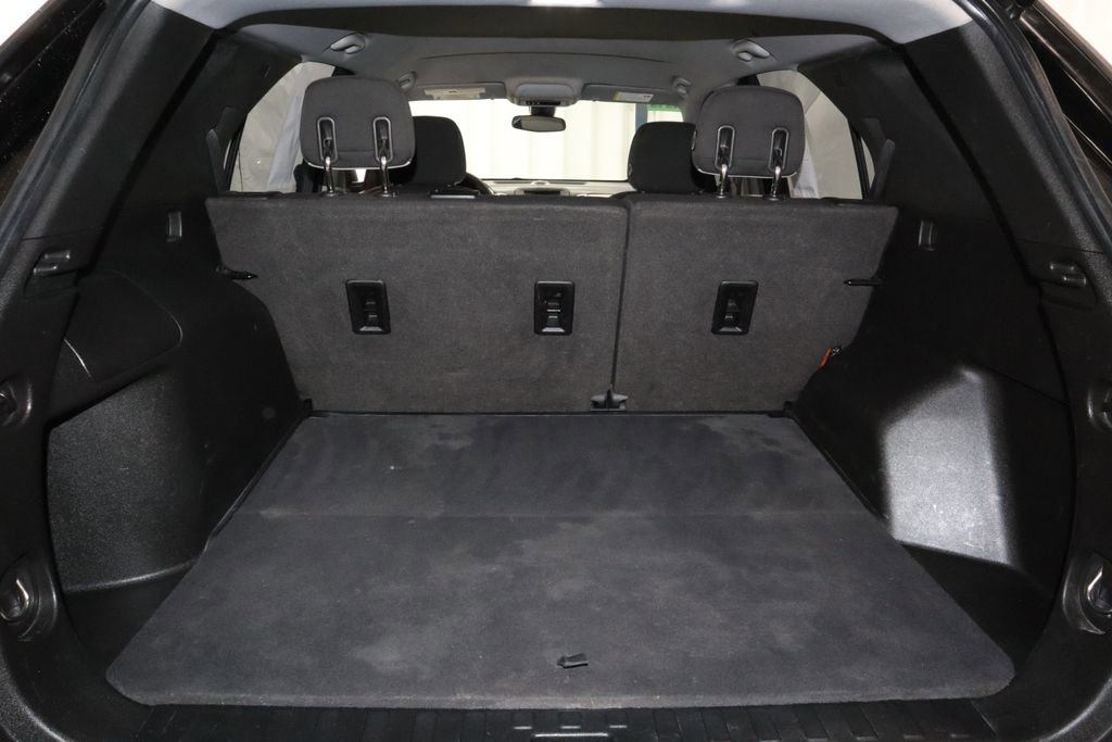 Used 2020 Chevrolet Equinox LS image 17
