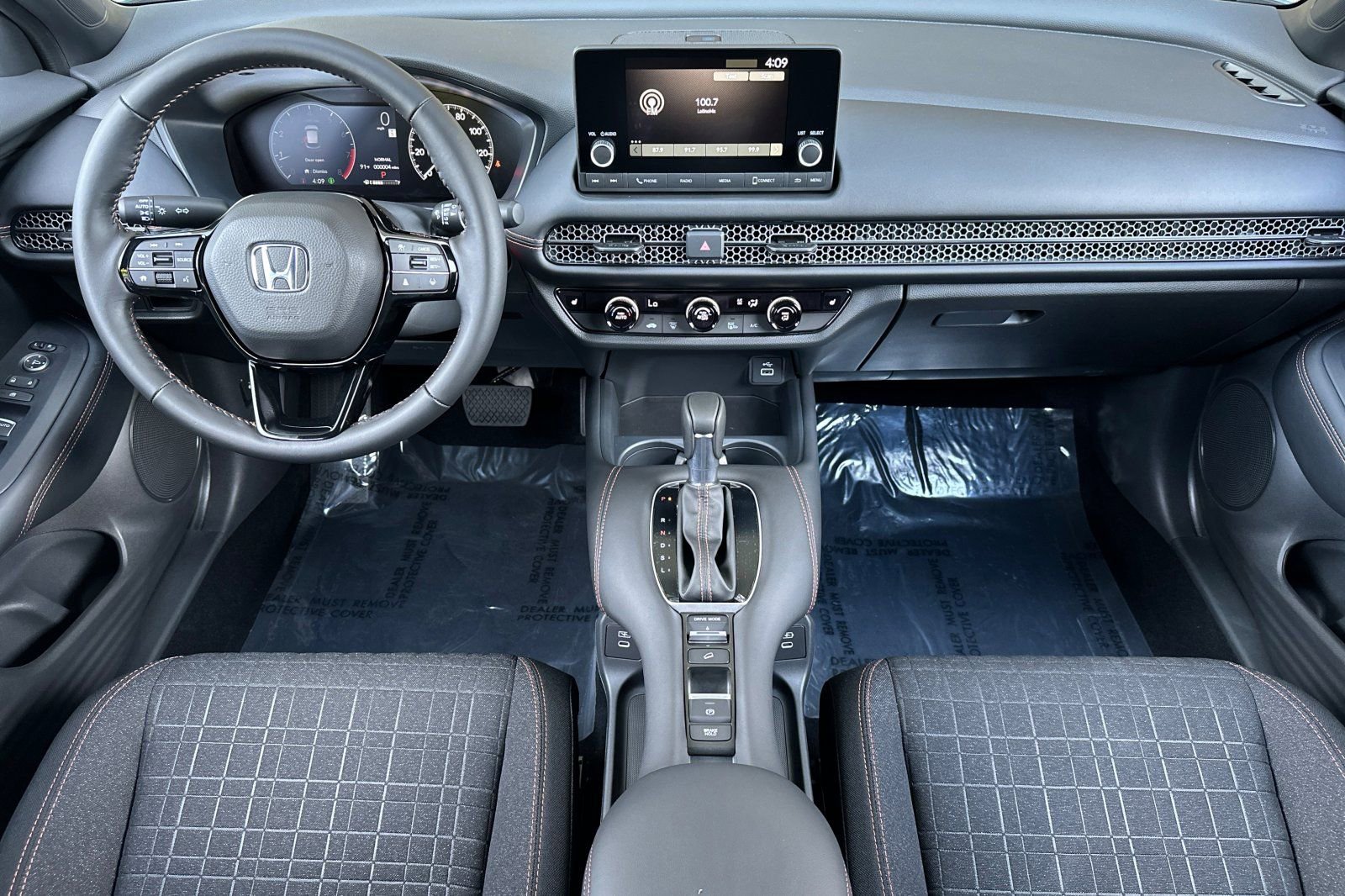 New 2025 Honda HR-V Sport image 9