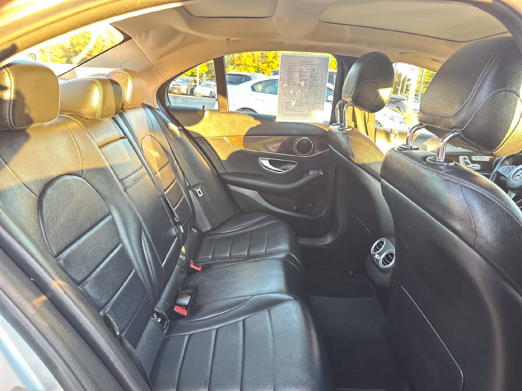 Used 2018 Mercedes-Benz C 300 4MATIC Sedan image 23