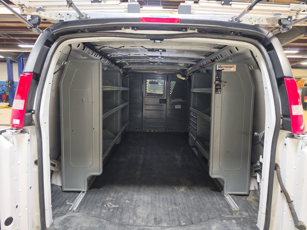 Used 2023 Chevrolet Express 3500 Extended RWD image 11